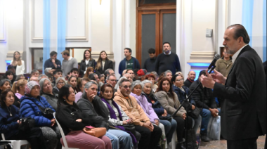 Bahía Blanca entregó 307 escrituras a familias en el marco del Programa de Regularización Dominial