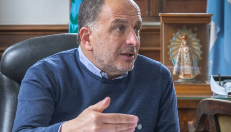 Tres Arroyos: denuncian bidones de agroquímicos abandonados y piden informes