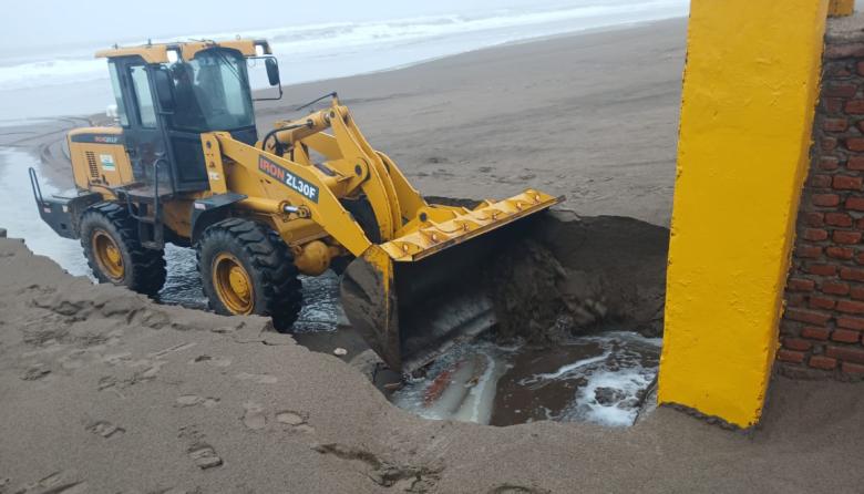 Temporal en Reta: calles anegadas y preocupación por daños en el túnel