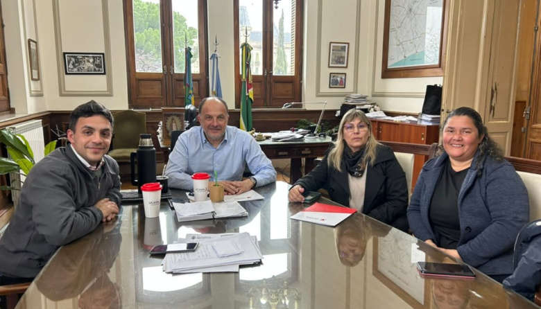 Tres Arroyos: El Municipio firmó un convenio con la Universidad Católica de Salta para brindar descuentos universitarios a empleados y sus familias