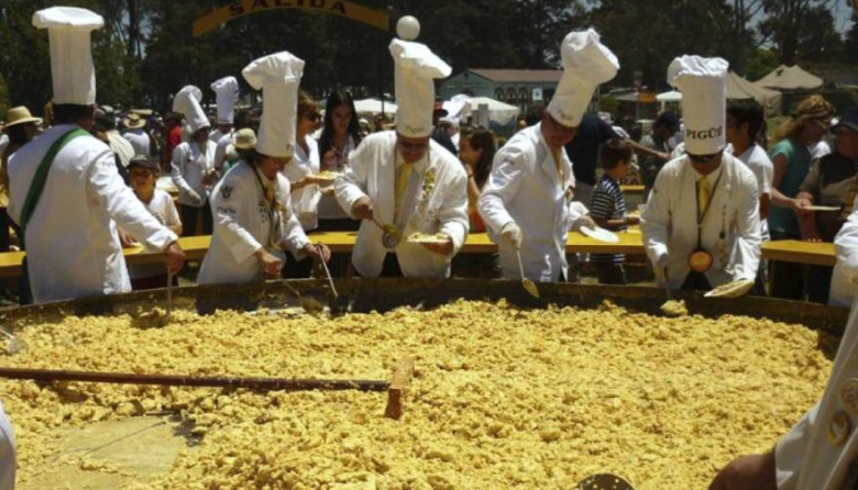 Un documental sobre la Fiesta de la Omelette de Pigüé llegó a San Sebastián