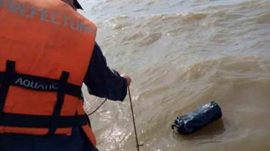 Prefectura encontró 110 kilos de cocaína flotando en la ría