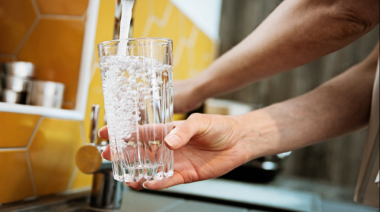 Arsénico en el agua: los municipios bonaerenses más afectados y qué recomienda la OMS