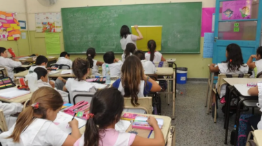 Un millón de bonaerenses retoman las clases