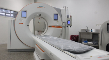 Hospitales bonaerenses: la Provincia amplió la red de diagnóstico con 30 tomógrafos