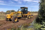 Provincia otorgó un subsidio millonario a Coronel Rosales para reparar caminos rurales