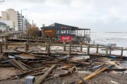 Monte Hermoso convoca a vecinos para limpiar la costanera tras la sudestada