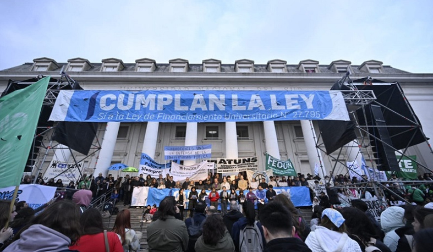 Quinta Marcha Federal en Bahía Blanca: miles exigieron aplicar la ley de financiamiento